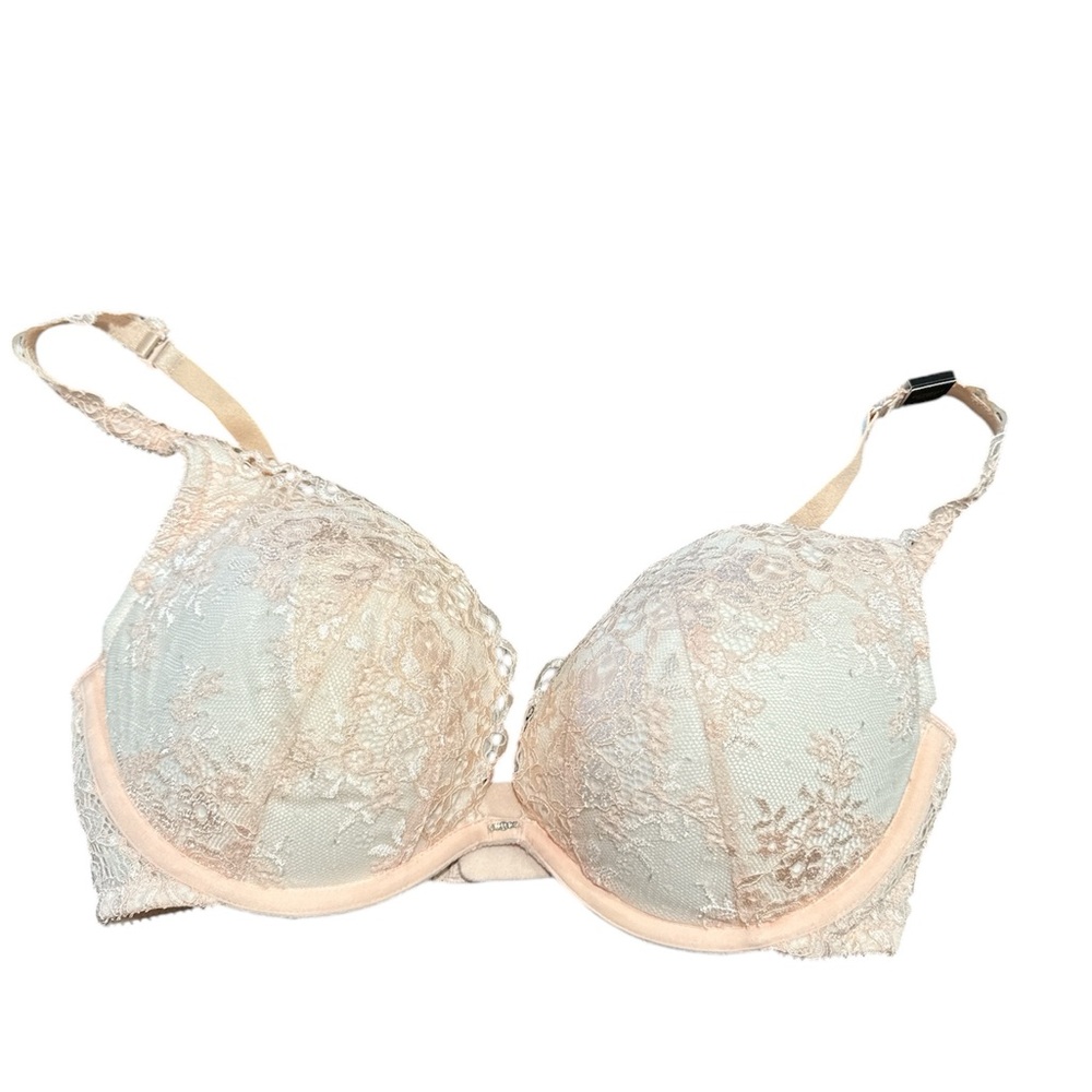 Victoria’s Secret Peach Floral Lace‎ Push Up Pigeonnant Bra Size 34DD NEW/NWT